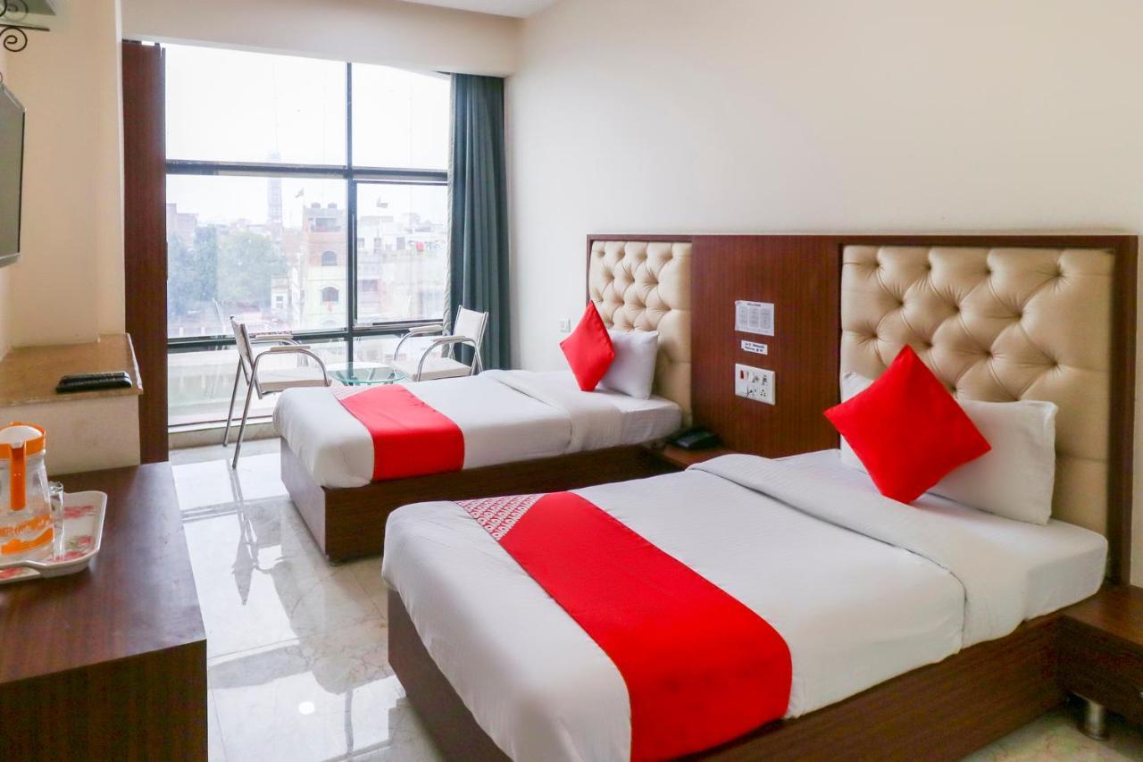 Oyo Flagship 69860 Mastana Palace Hotell Varanasi Exteriör bild