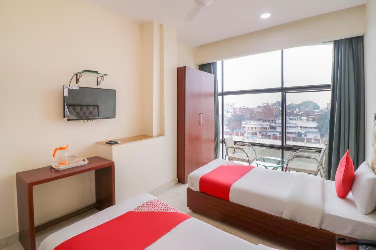 Oyo Flagship 69860 Mastana Palace Hotell Varanasi Exteriör bild